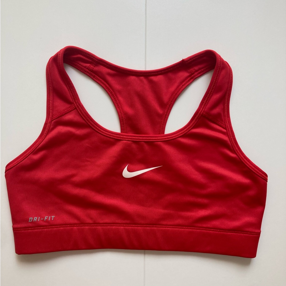 NIKE SWOOSH BRA red size small